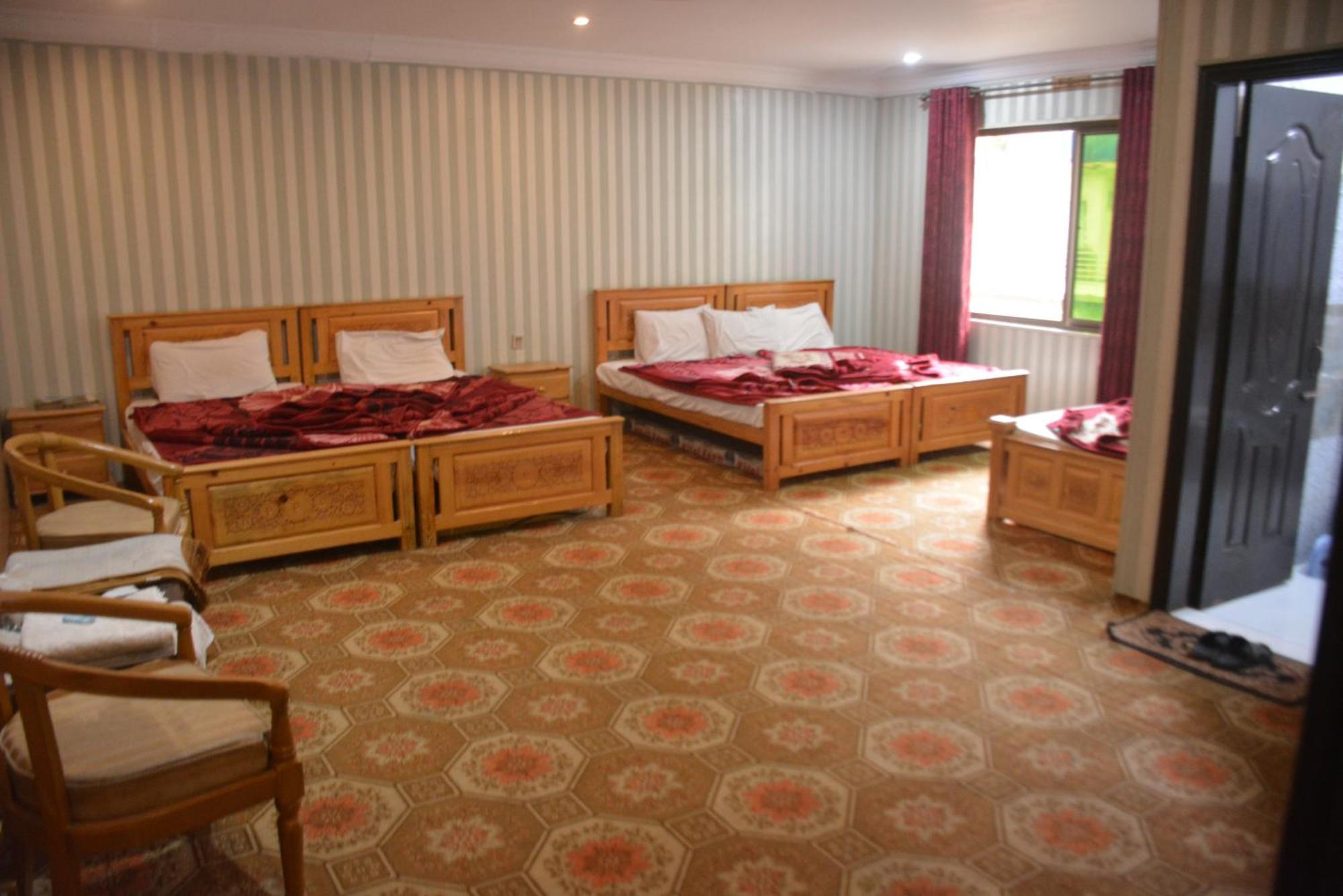 Hotel Pine Hills, Naran Zewnętrze zdjęcie