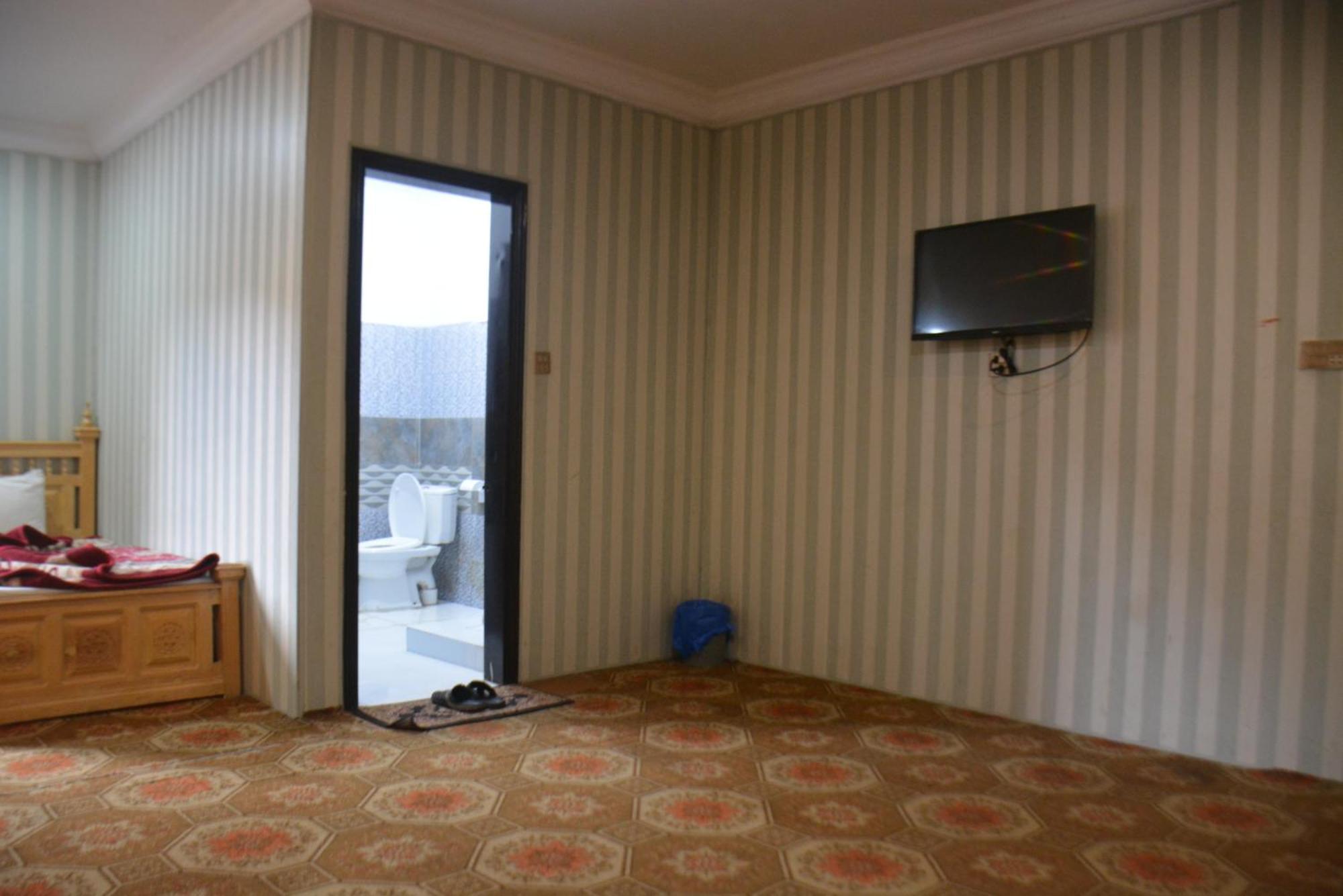 Hotel Pine Hills, Naran Zewnętrze zdjęcie